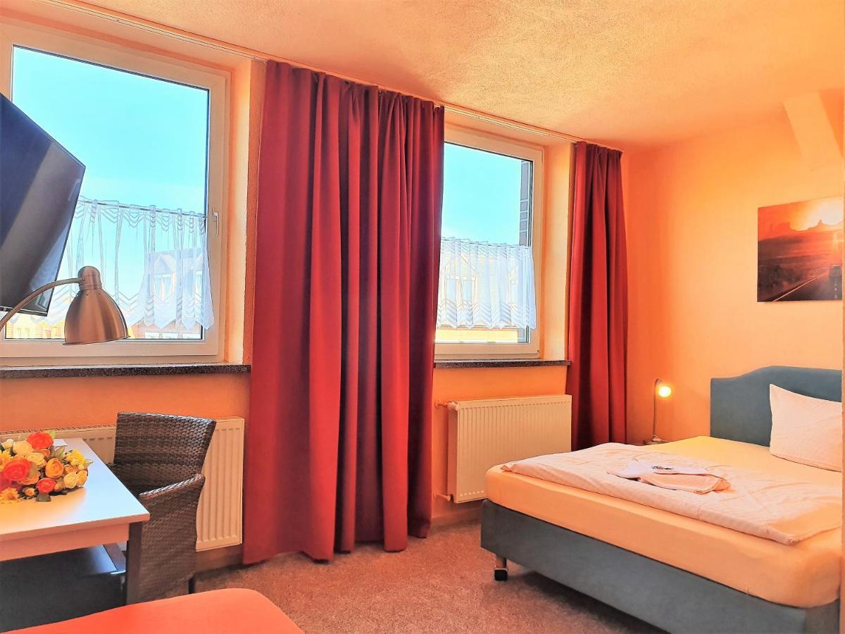 Hotel-Pension Gruene Linde Делич Экстерьер фото
