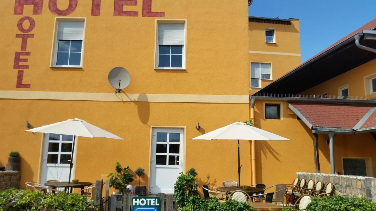 Hotel-Pension Gruene Linde Делич Экстерьер фото