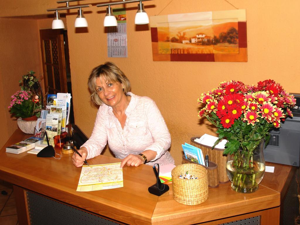 Hotel-Pension Gruene Linde Делич Экстерьер фото
