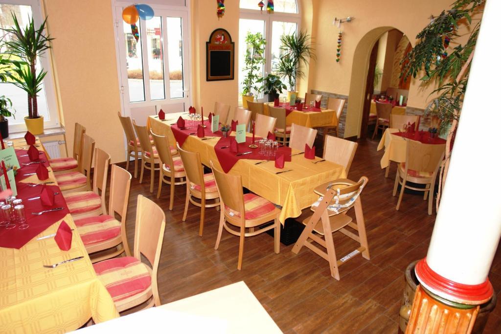 Hotel-Pension Gruene Linde Делич Экстерьер фото